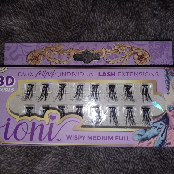 Makeup bag bundle - Picture 4 of 5